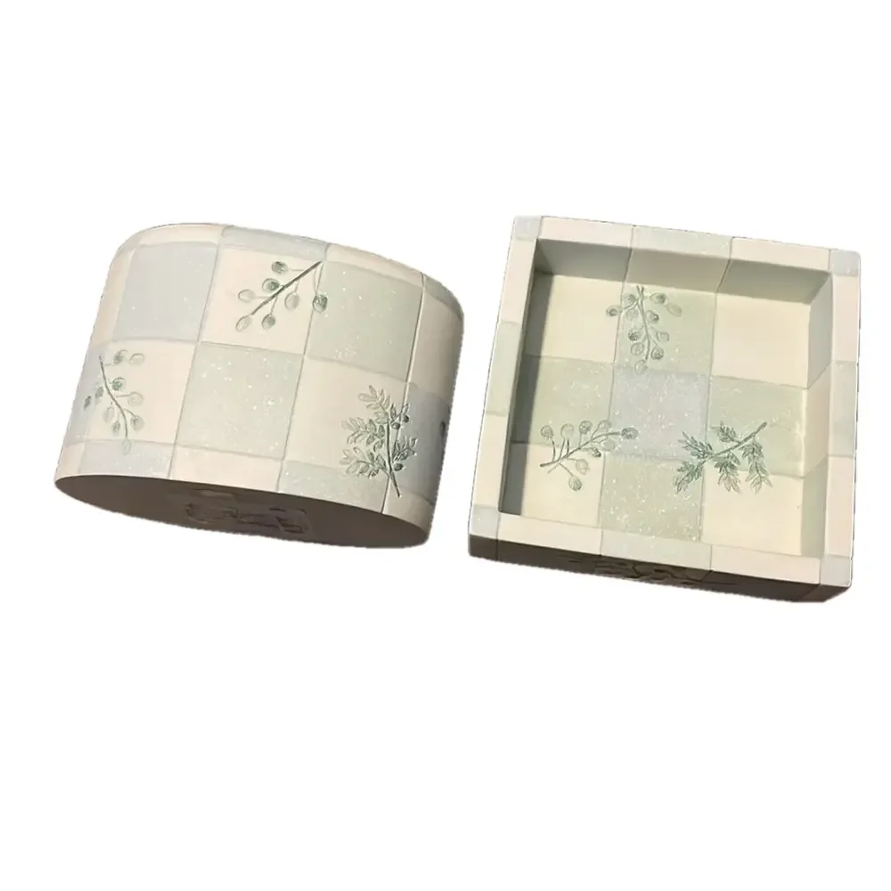 Toothbrush and Soap Dish Bathroom Set, White Green